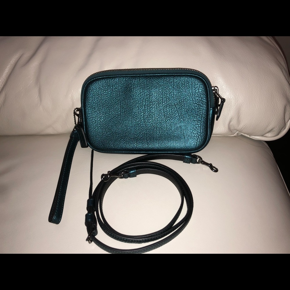 Coach crossbody clutch